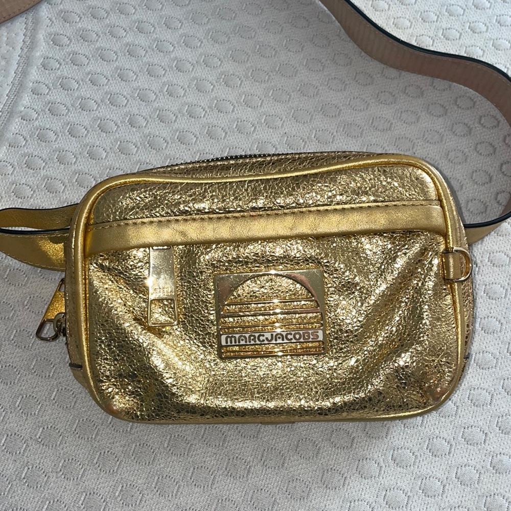 Marc Jacobs good foil belt bag